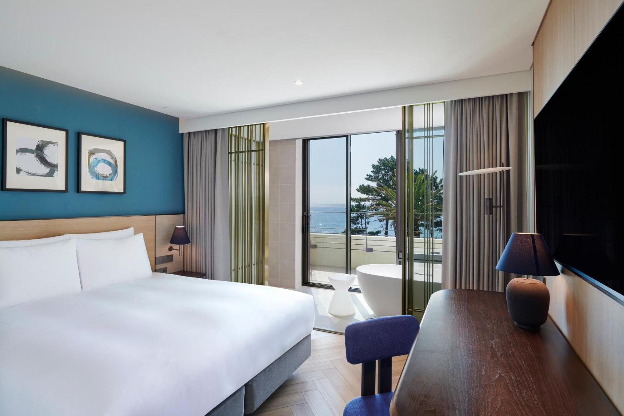 Parnas Jeju Hotel Seogwipo